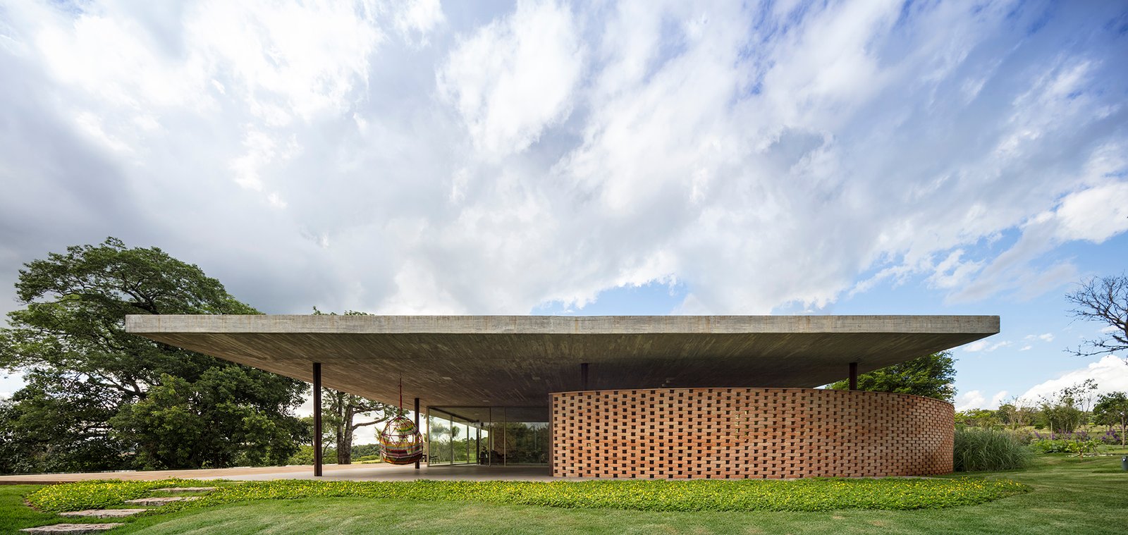 Casa plana, marcio kogan, studio mk27